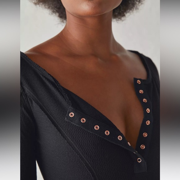 FREE PEOPLE Sloane Henley Bodysuit Black RETAIL $58 NWT - Picture 2 of 8